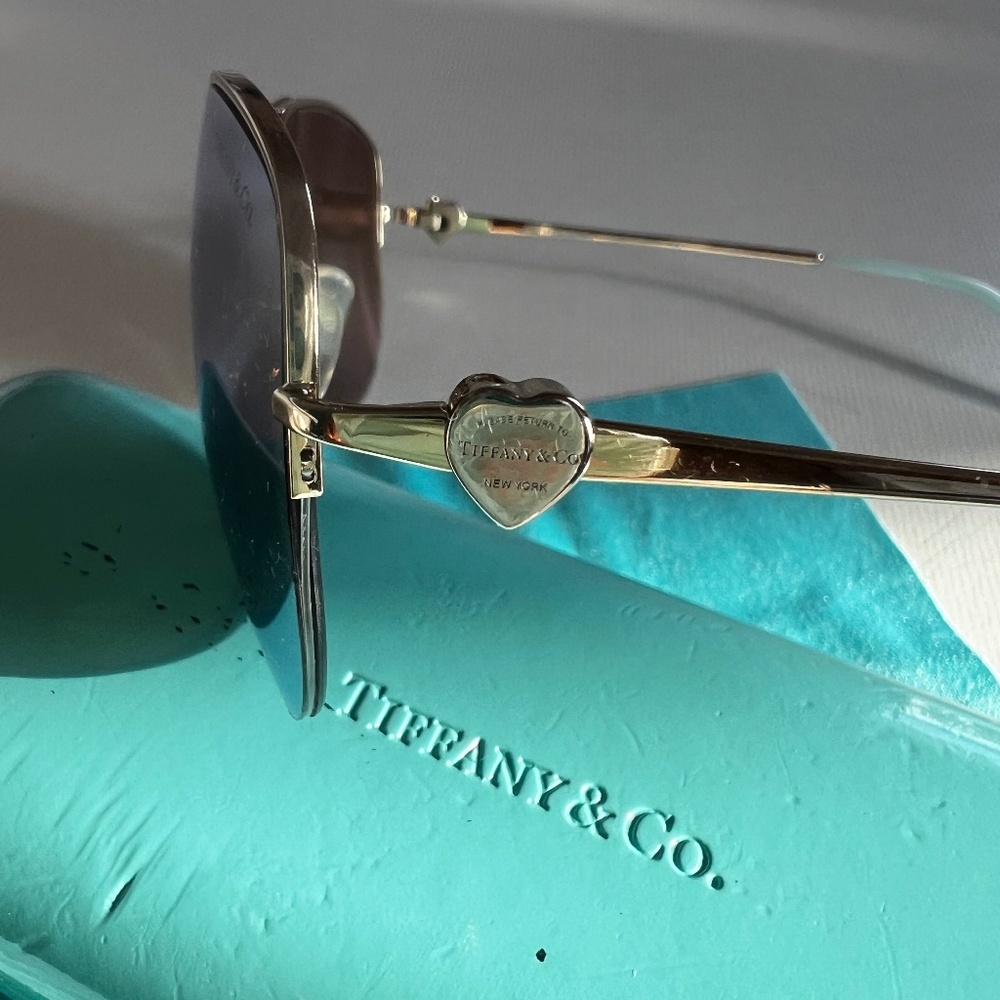 TIFFANY & CO. Aviator sunglasses mirror